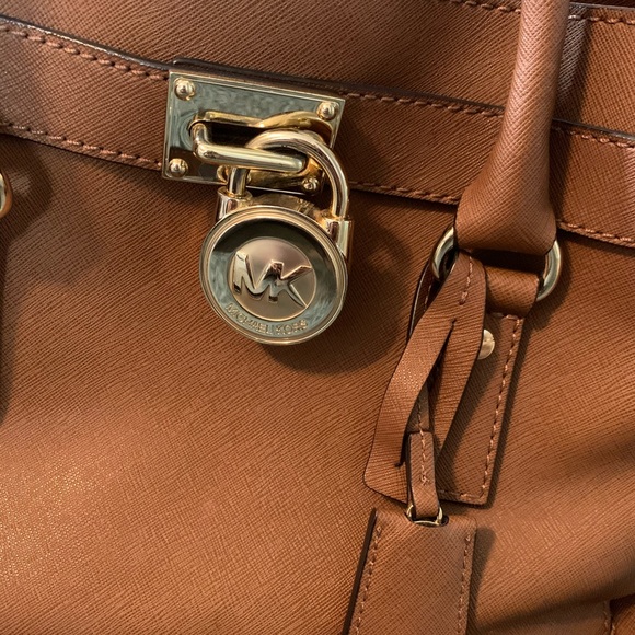 Michael Kors Bag - Picture 3 of 8